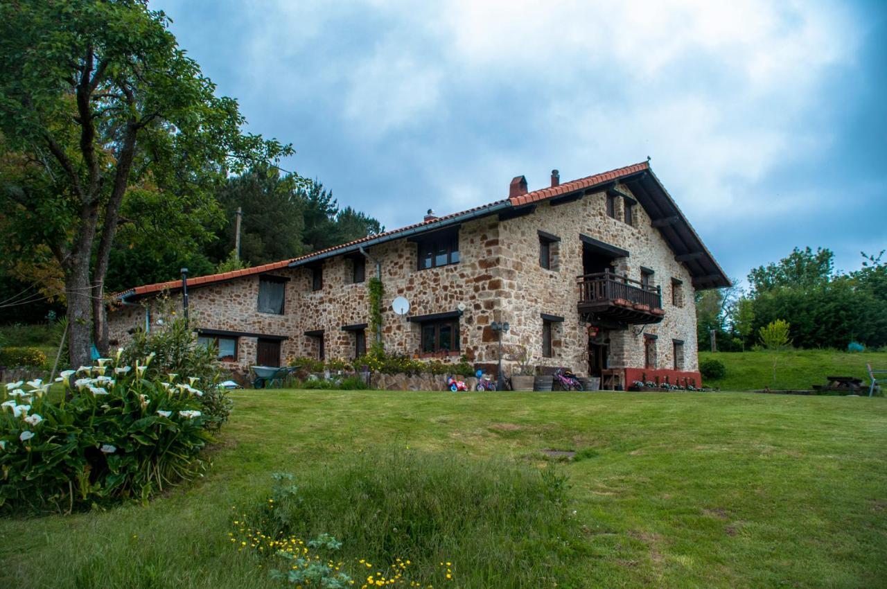 Apartamentos Rurales Larrago Busturia Екстериор снимка